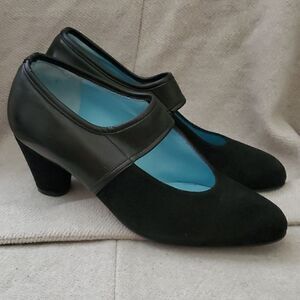 THIERRY RABOTIN Mary Jane Heels - Size 38 1/2‎